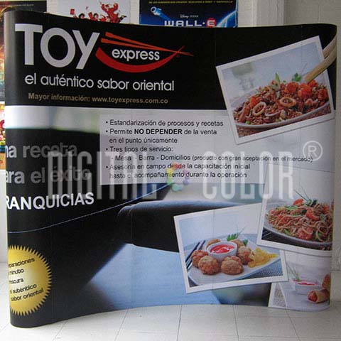 Wall Pop Up 3x3 Curved Skyline Backing Publicitario