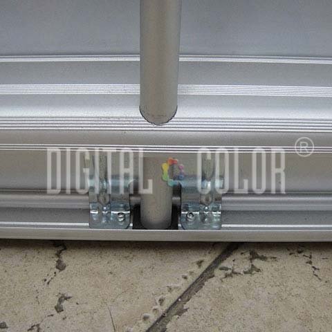 Pendón Roll Up Black 1x2 mts Retráctil - Easy Pull 11